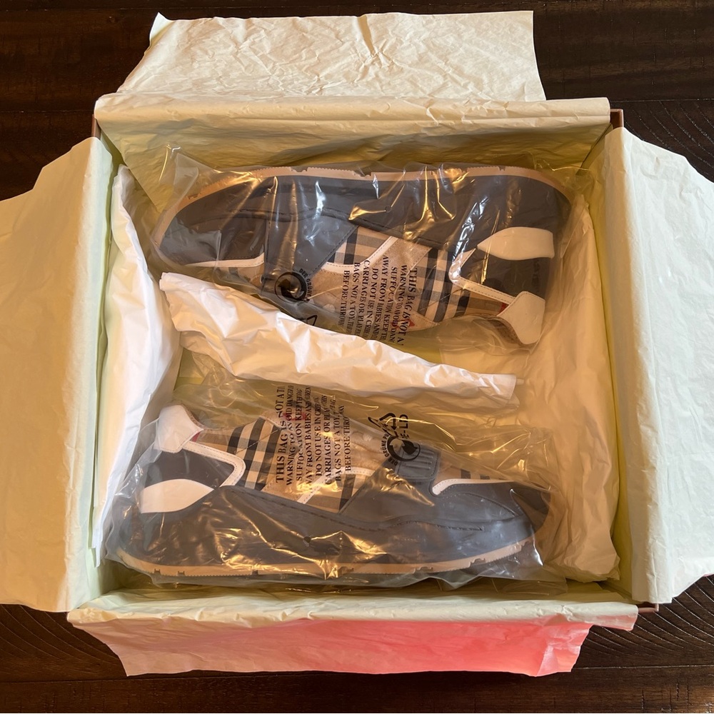 Vintage Burberry Ramsey Grey/Archive Beige Checkerboard Size 44 EU 8031098 NIB - Picture 12 of 16